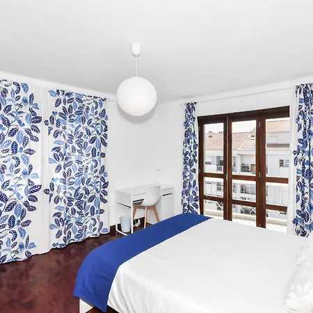 Beautiful Porto Gaia - Views, Metro & Free Parking *