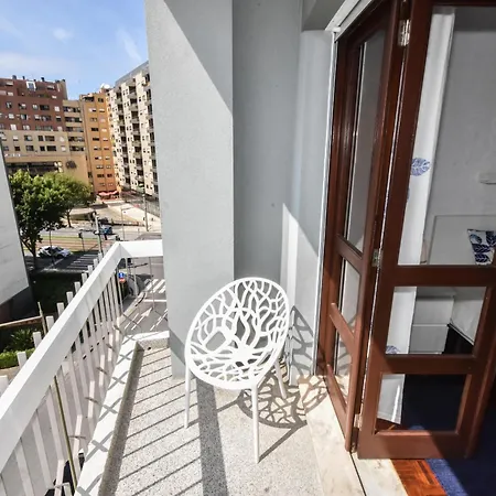 Διαμέρισμα Beautiful Porto Gaia - Views, Metro & Free Parking